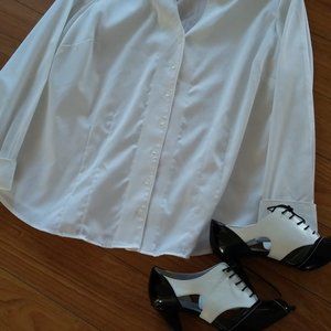 Beautiful White 3/4 length sleeve 1 X